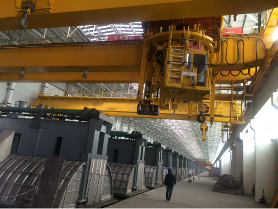 什么是鋁電解多功能機(jī)組？